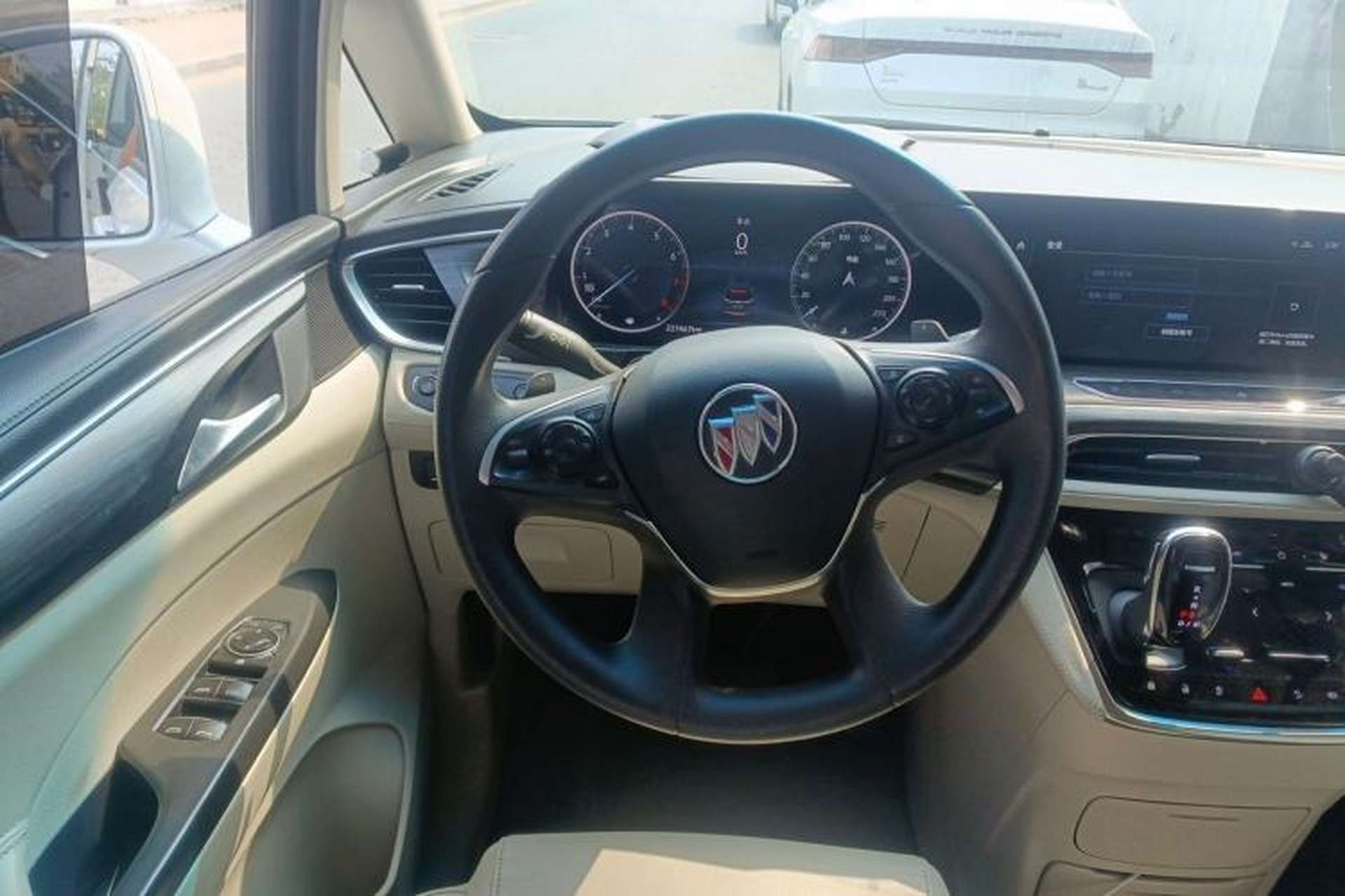 Used Buick GL8 2020 ES Land Cruiser 653T Comfort Edition Steering Wheel