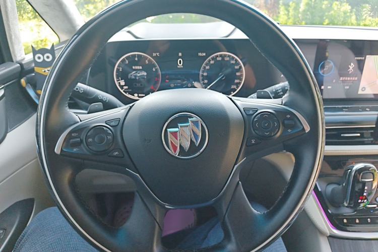 Used Buick GL8 2020 ES Land Cruiser 653T Comfort Edition Steering Wheel