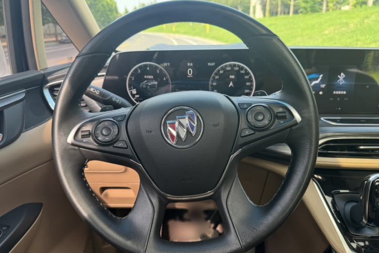 Used Buick GL8 2020 ES Land Cruiser 653T Luxury Model Steering Wheel