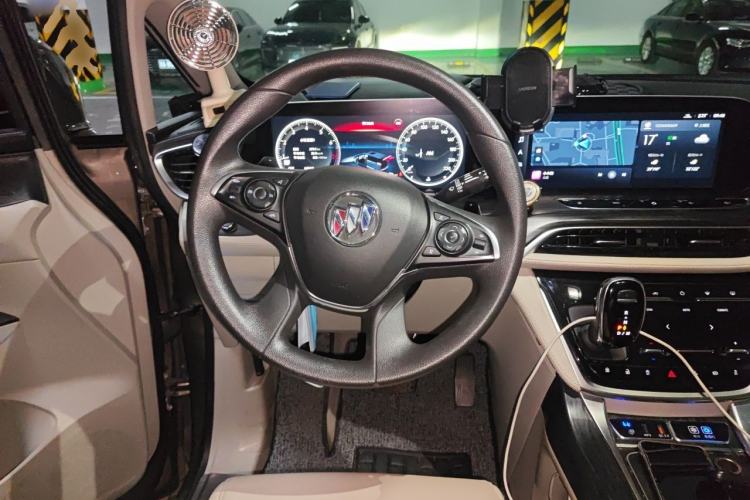 Used Buick GL8 2020 ES Land Cruiser 653T Comfort Edition Steering Wheel