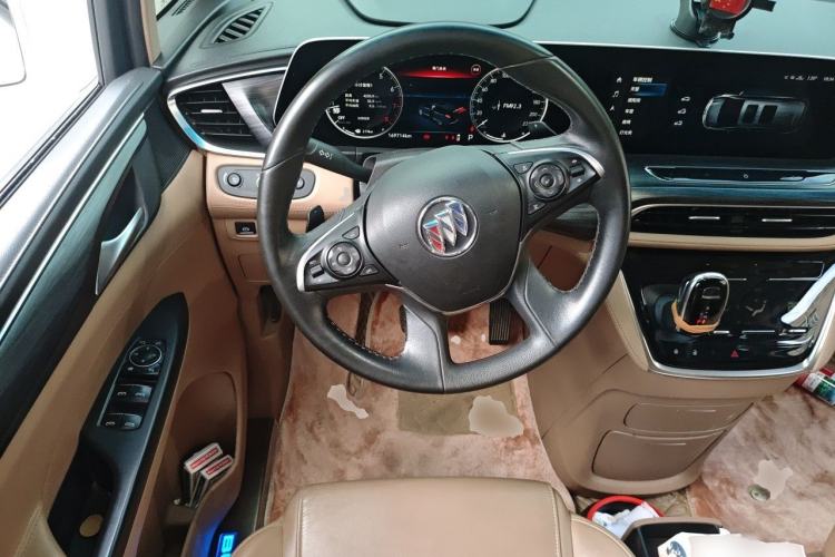 Used Buick GL8 2020 ES Land Cruiser 653T Luxury Model Steering Wheel