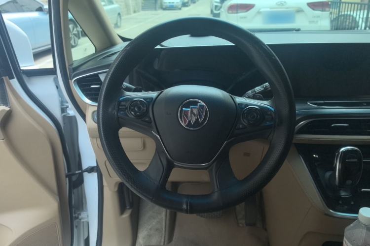 Used Buick GL8 2020 ES Land Cruiser 653T Flagship Model Steering Wheel