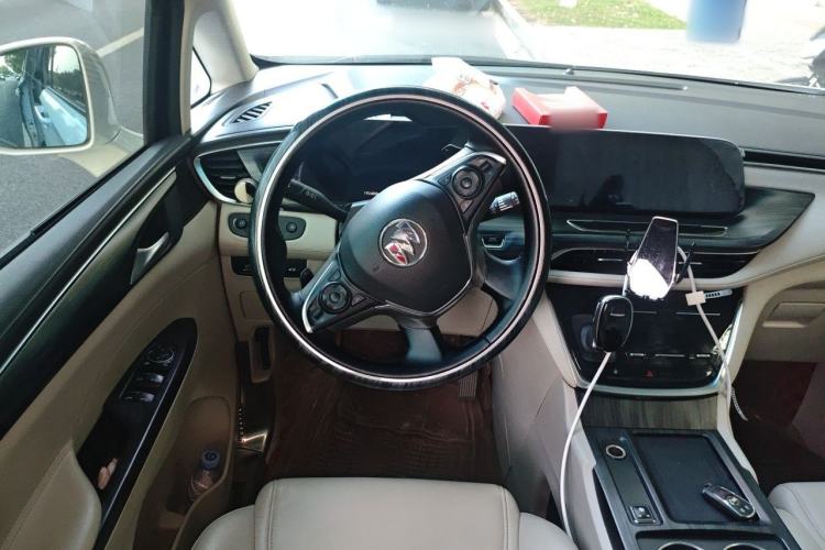 Used Buick GL8 2020 ES Land Cruiser 653T Comfort Edition Steering Wheel
