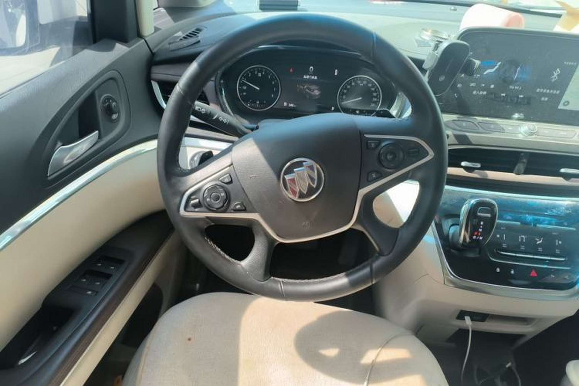 Used Buick GL8 2020 Land Business Class 652T Premium Model Steering Wheel