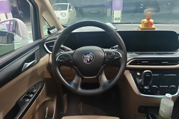 Used Buick GL8 2020 ES Land Cruiser 653T Luxury Model Steering Wheel