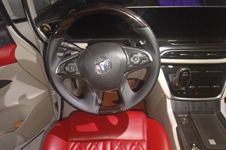 Used Buick GL8 2020 ES Land Cruiser 653T Comfort Edition Steering Wheel