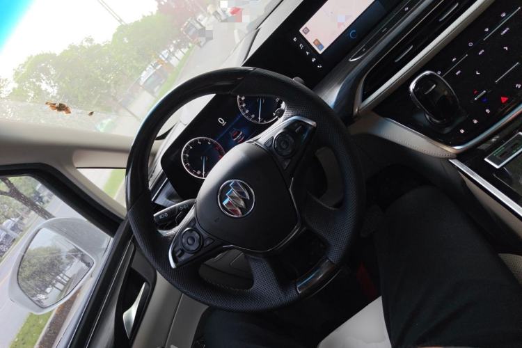 Used Buick GL8 2020 ES Land Cruiser 653T Comfort Edition Steering Wheel