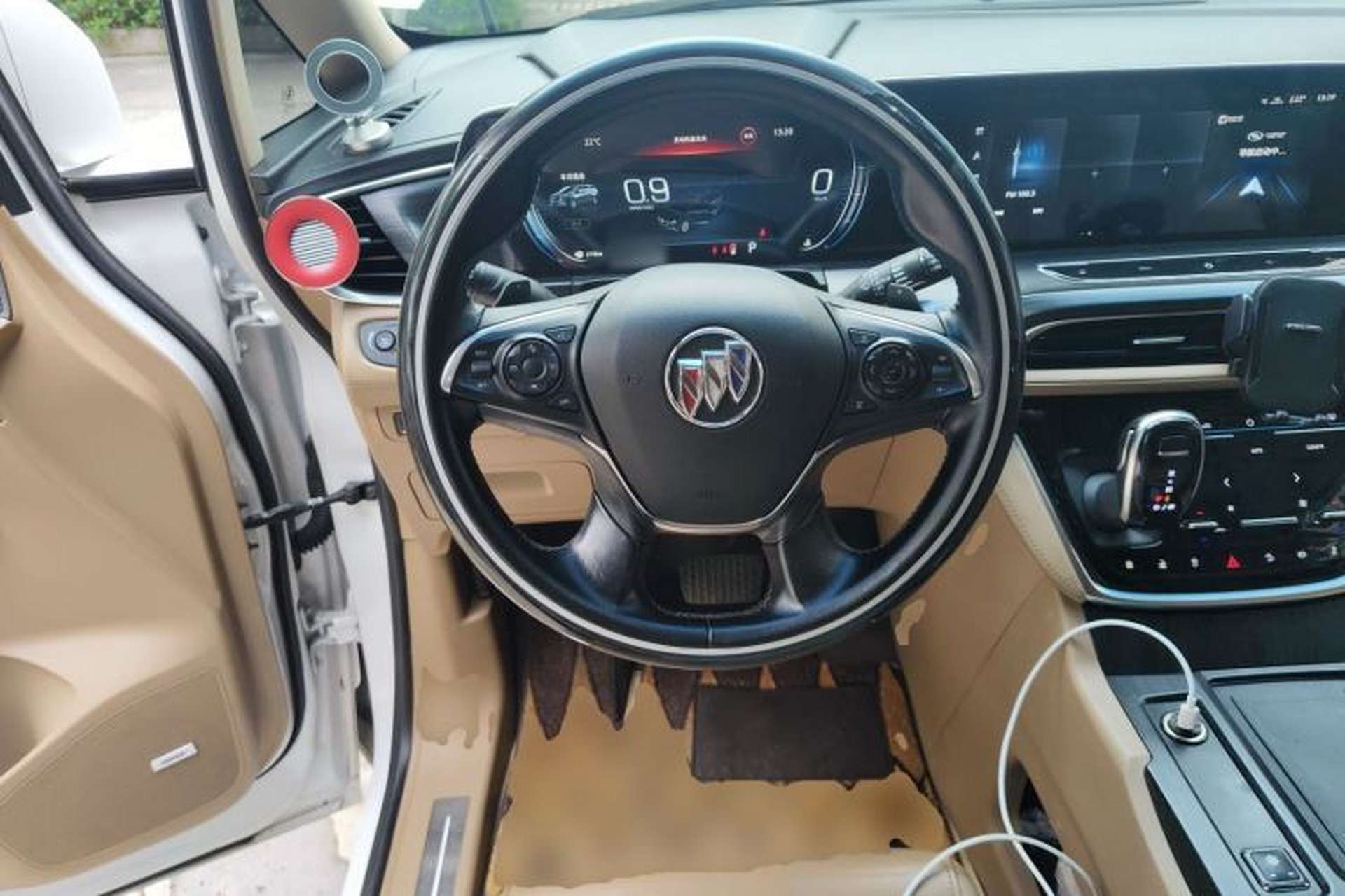 Used Buick GL8 2020 ES Land Cruiser 653T Flagship Model Steering Wheel
