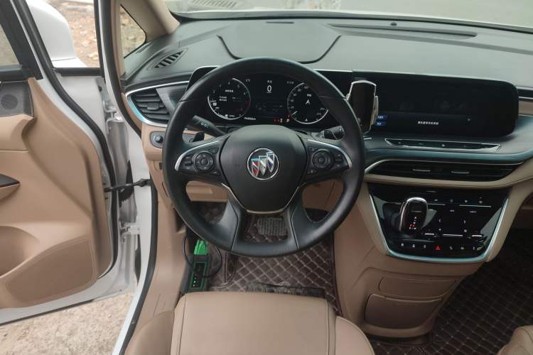 Used Buick GL8 2020 ES Land Cruiser 653T Luxury Model Steering Wheel