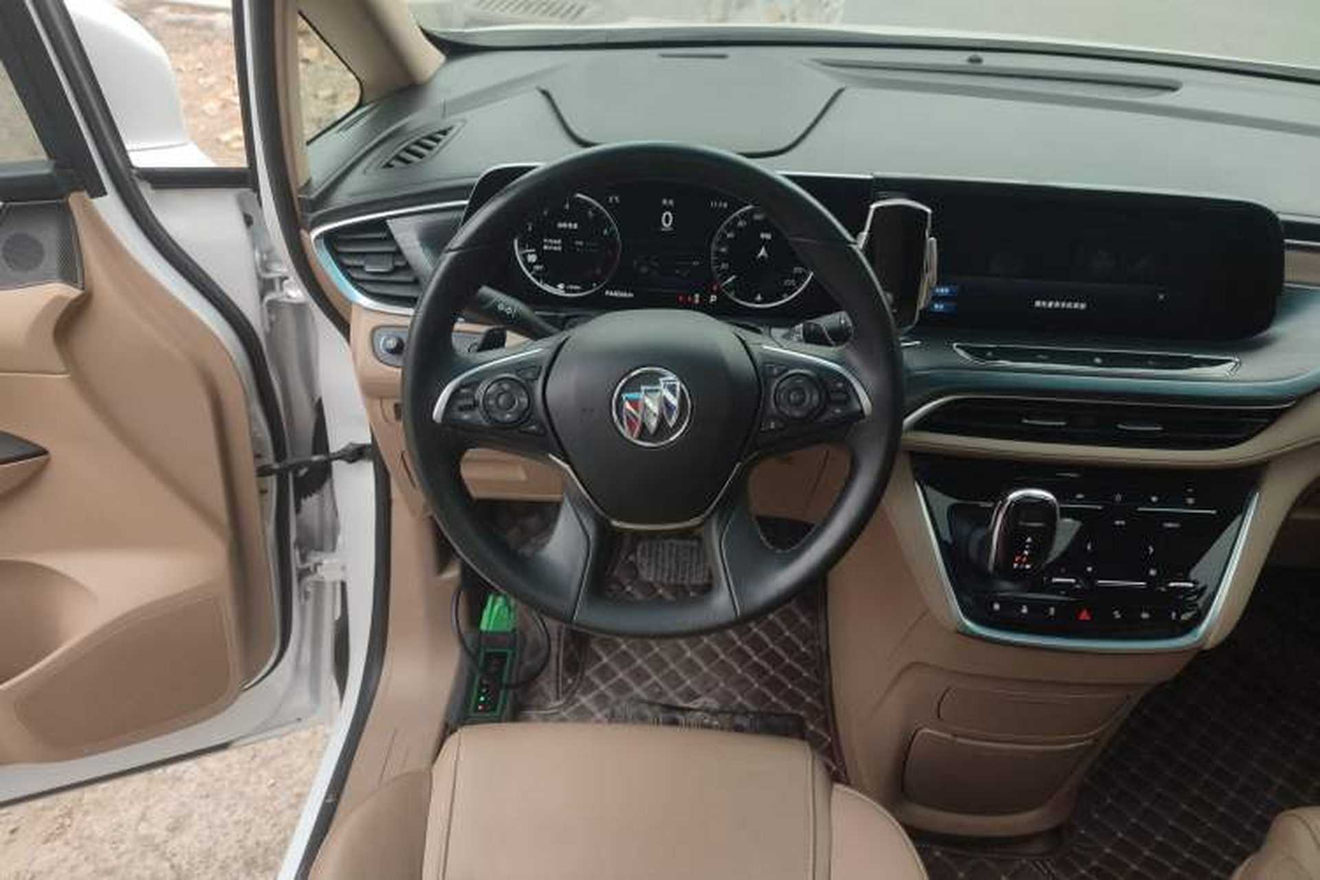 Used Buick GL8 2020 ES Land Cruiser 653T Luxury Model Steering Wheel
