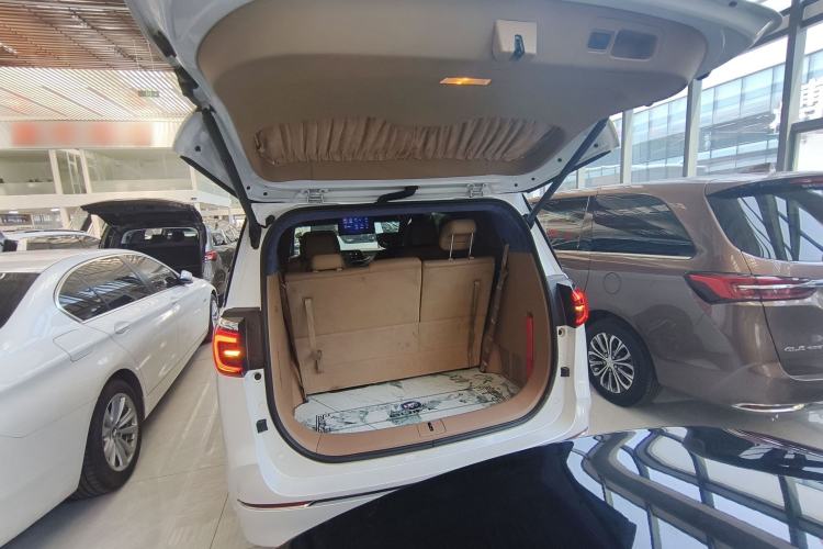 Used Buick GL8 2020 ES Land Cruiser 653T Smart Flagship Model Trunk