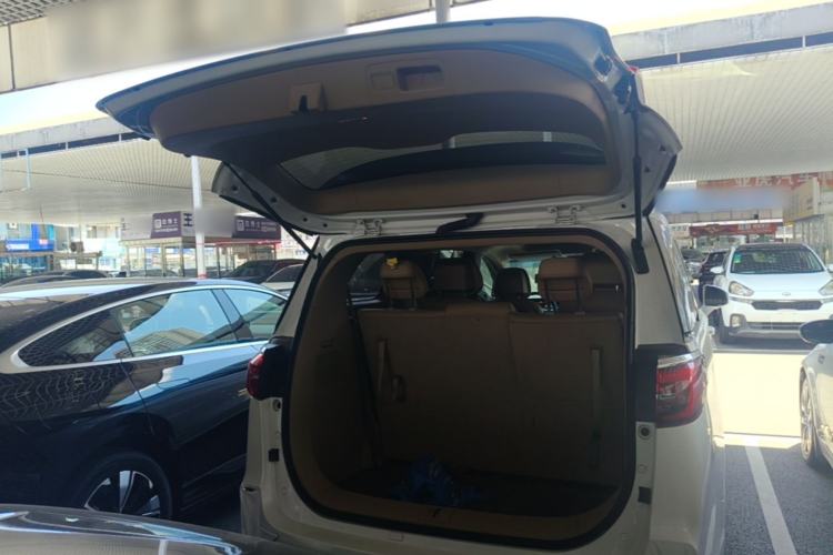 Used Buick GL8 2020 ES Land Cruiser 653T Luxury Edition Trunk