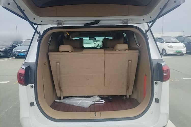 Used Buick GL8 2020 ES Land Cruiser 653T Luxury Edition Trunk