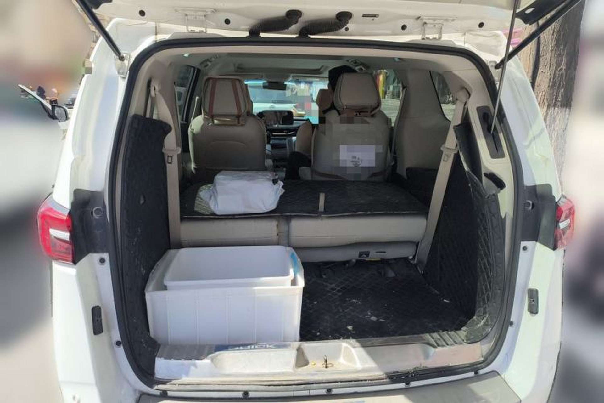 Used Buick GL8 2020 Land Business Class 652T Premium Model Trunk