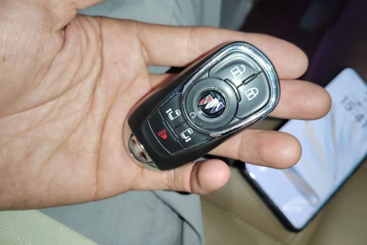 Used Buick GL8 2020 ES Land Cruiser 653T Luxury Edition Vehicle Key