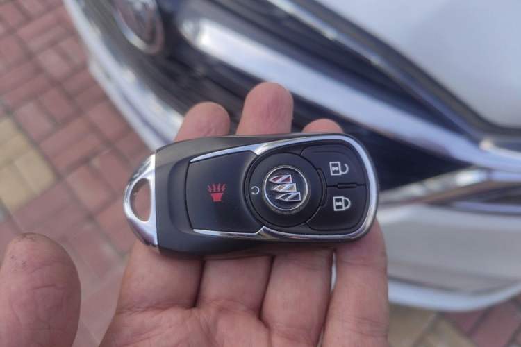 Used Buick GL8 2020 ES Land Cruiser 653T Comfort Edition Vehicle Key