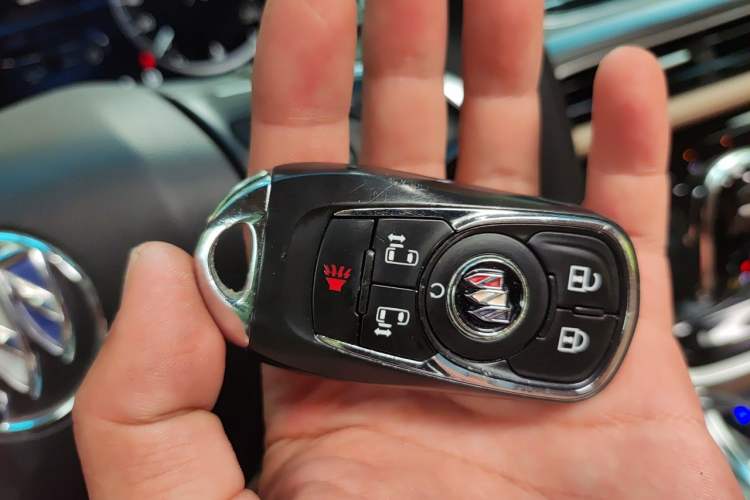 Used Buick GL8 2020 ES Land Cruiser 653T Luxury Edition Vehicle Key