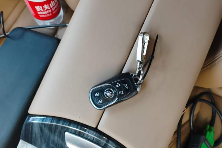 Used Buick GL8 2020 ES Land Cruiser 653T Smart Flagship Model Vehicle Key