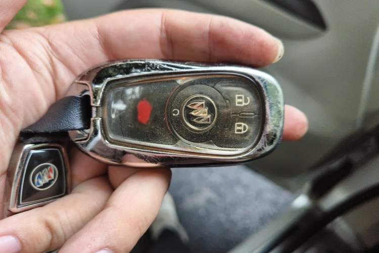 Used Buick GL8 2020 ES Land Cruiser 653T Comfort Edition Vehicle Key
