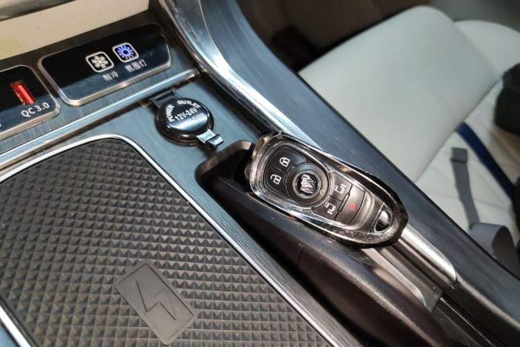 Used Buick GL8 2020 ES Land Cruiser 653T Luxury Edition Vehicle Key