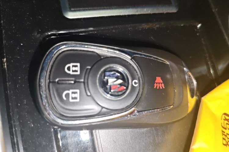Used Buick GL8 2020 ES Land Cruiser 653T Comfort Edition Vehicle Key