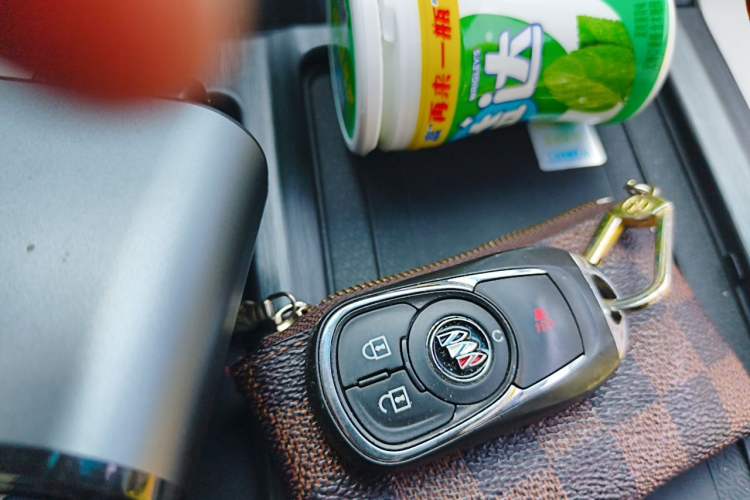 Used Buick GL8 2020 ES Land Cruiser 653T Comfort Edition Vehicle Key