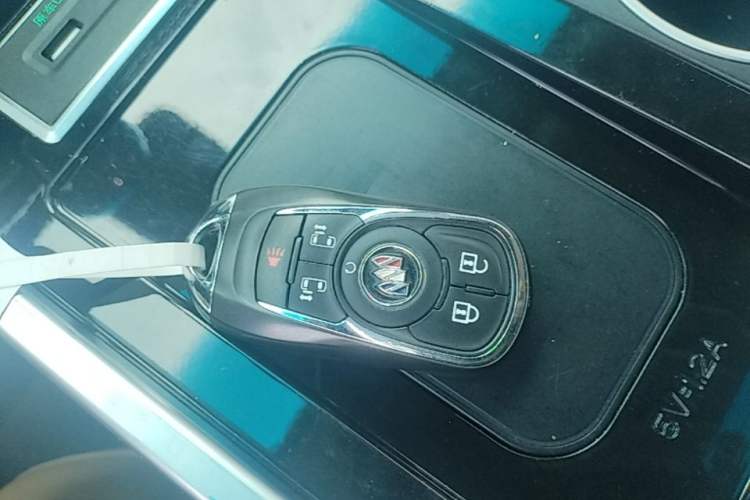 Used Buick GL8 2020 ES Land Cruiser 653T Luxury Edition Vehicle Key