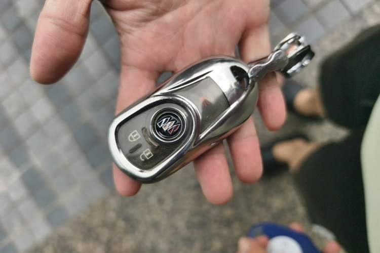 Used Buick GL8 2020 ES Land Cruiser 653T Comfort Edition Vehicle Key