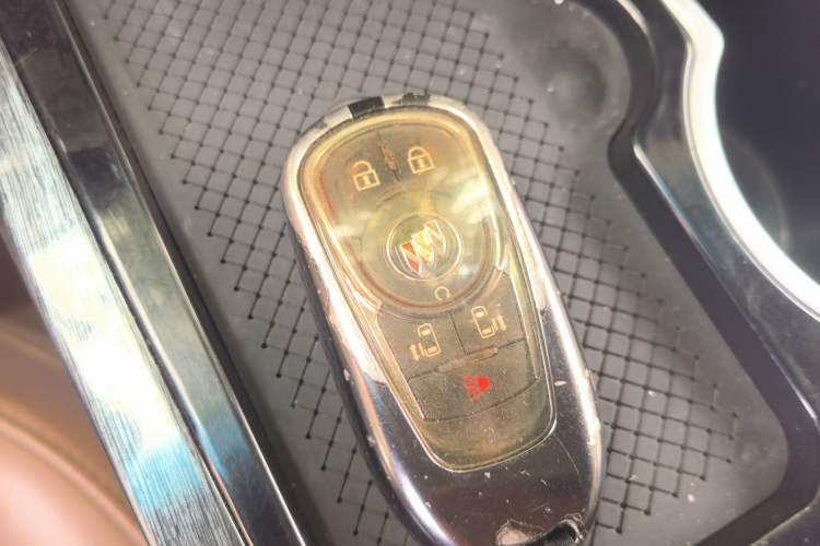 Used Buick GL8 2020 ES Land Cruiser 653T Luxury Edition Vehicle Key
