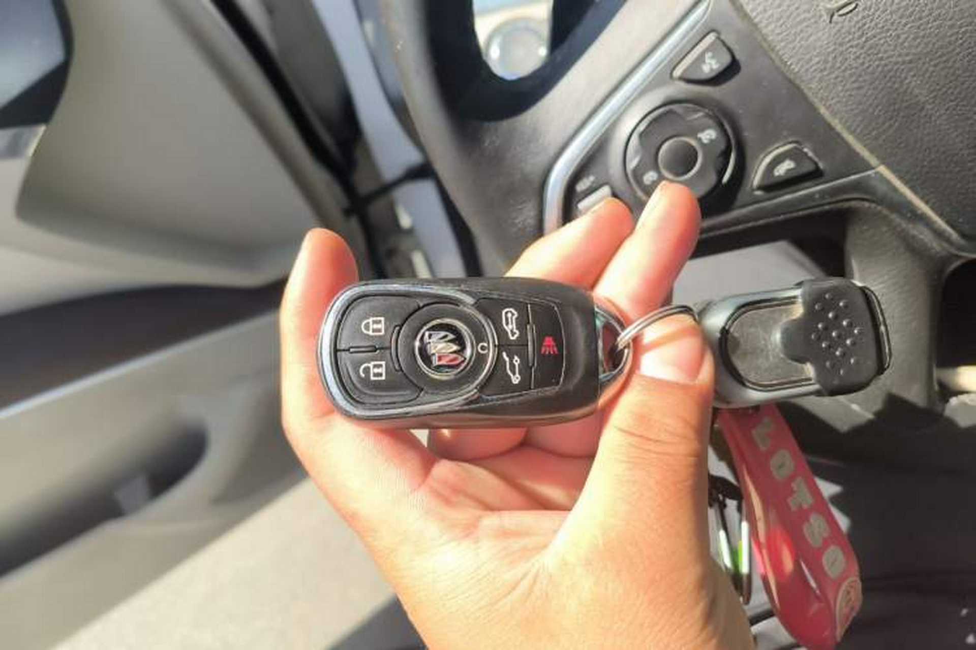 Used Buick GL8 2020 Land Business Class 652T Premium Model Vehicle Key