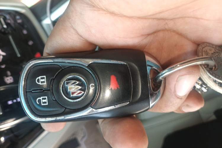 Used Buick GL8 2020 ES Land Cruiser 653T Comfort Edition Vehicle Key