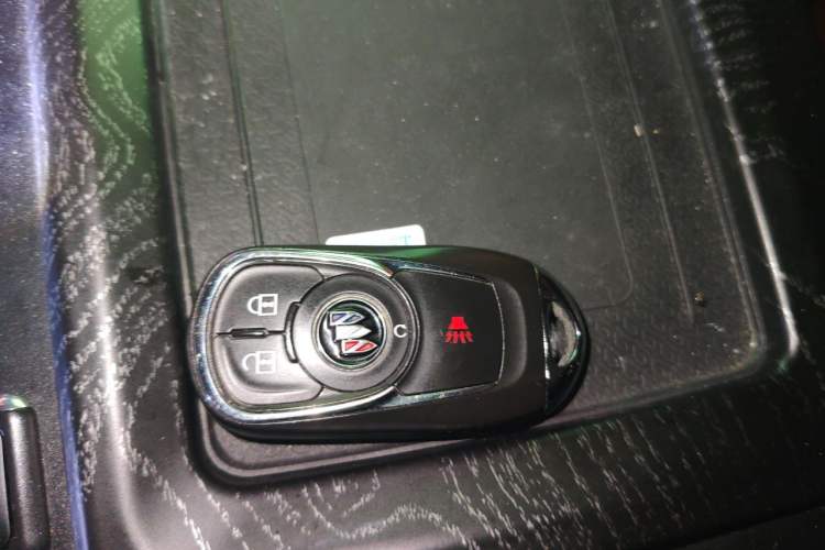 Used Buick GL8 2020 ES Land Cruiser 653T Comfort Edition Vehicle Key