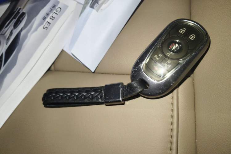 Used Buick GL8 2020 ES Land Cruiser 653T Luxury Edition Vehicle Key