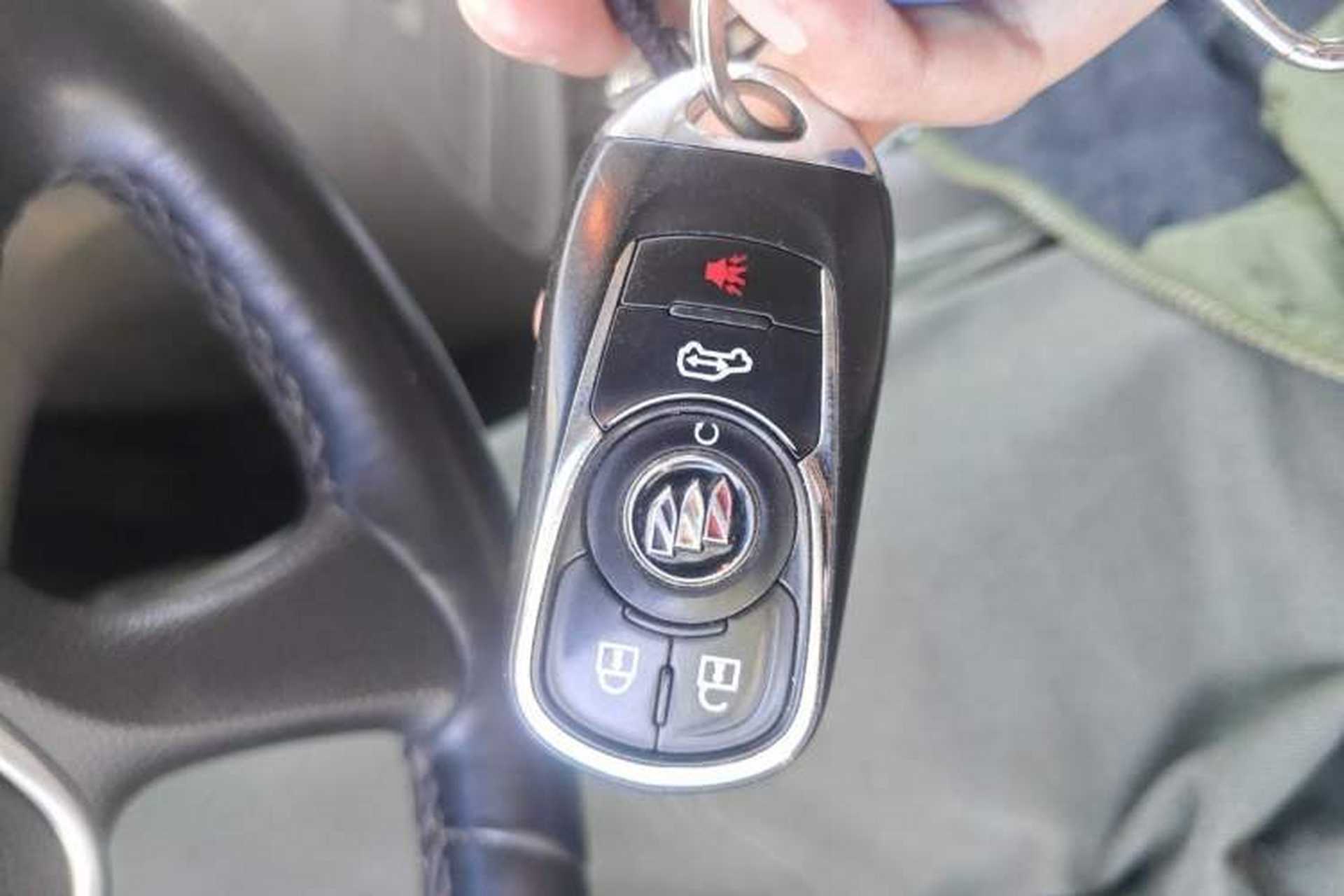 Used Buick GL8 2020 Land Business Class 652T Luxury Model Vehicle Key