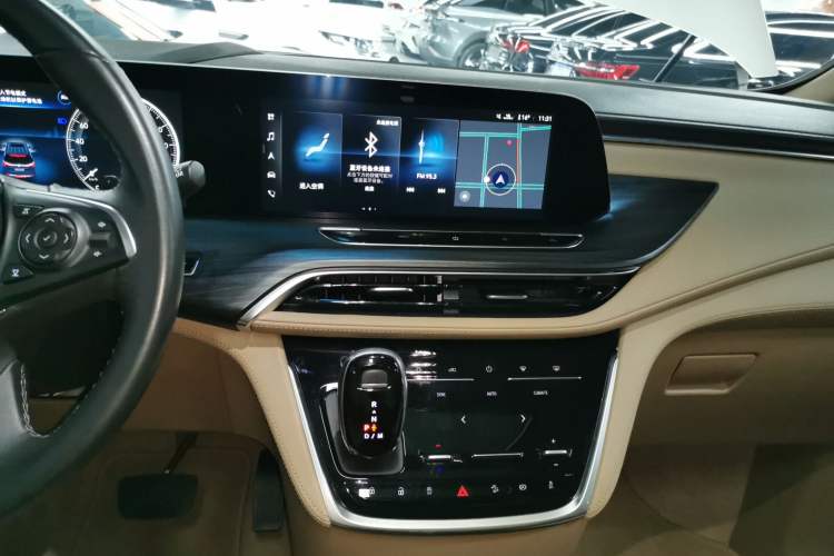 Used Buick GL8 2020 ES Land Cruiser 653T Luxury Edition Audio And AC Panel