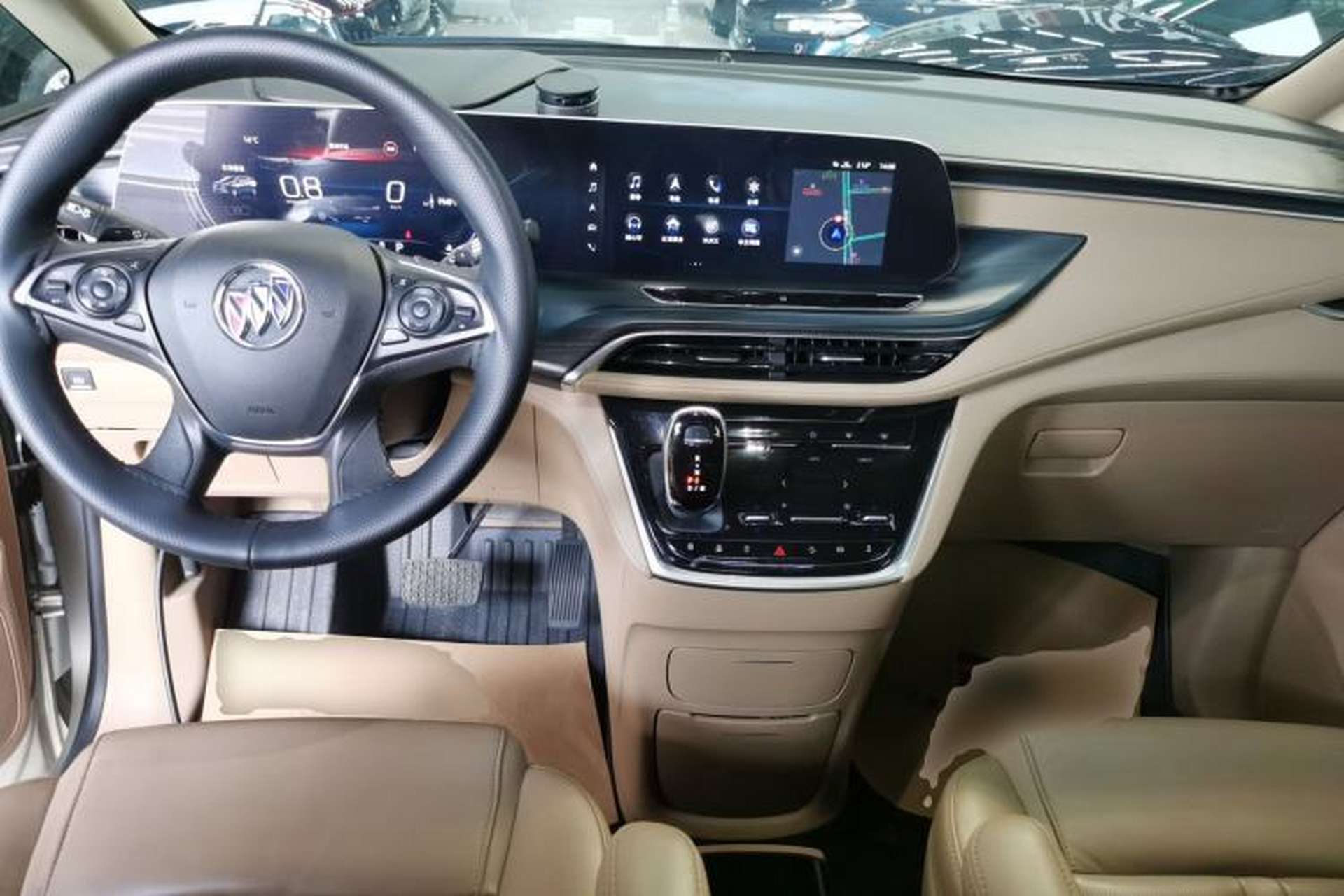 Used Buick GL8 2020 ES Land Cruiser 653T Luxury Model Center Console