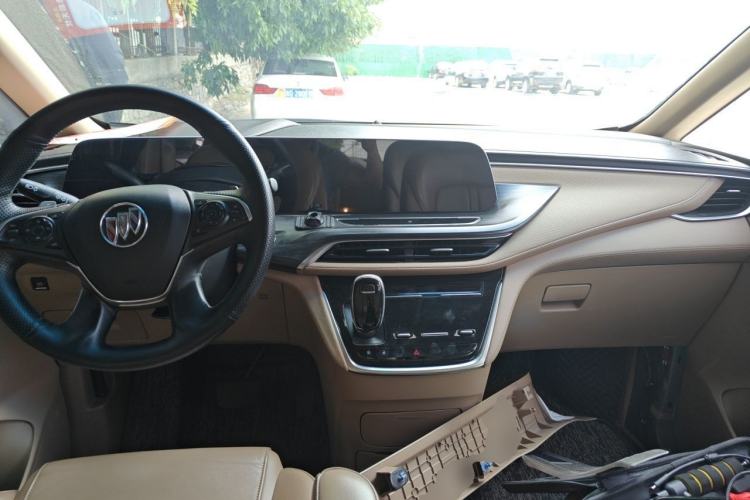 Used Buick GL8 2020 ES Land Cruiser 653T Luxury Edition Center Console