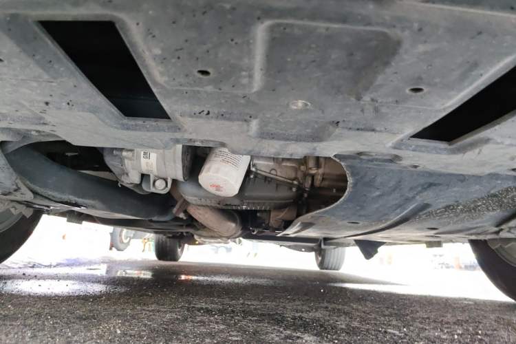 Used Buick GL8 2020 ES Land Cruiser 653T Luxury Edition Chassis Front