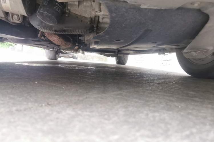 Used Buick GL8 2020 ES Land Cruiser 653T Luxury Model Chassis Front