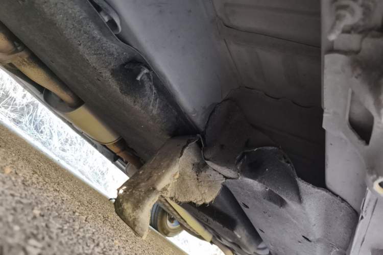 Used Buick GL8 2020 ES Land Cruiser 653T Comfort Edition Chassis Front Left