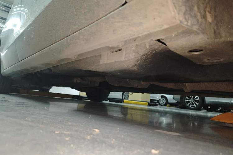 Used Buick GL8 2020 ES Land Cruiser 653T Comfort Edition Chassis Front Right