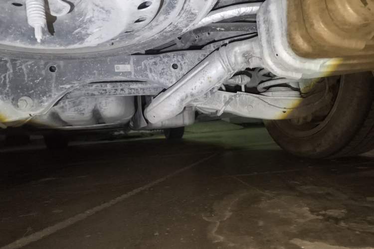 Used Buick GL8 2020 ES Land Cruiser 653T Luxury Model Chassis Rear