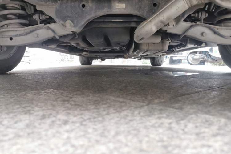 Used Buick GL8 2020 ES Land Cruiser 653T Luxury Model Chassis Rear