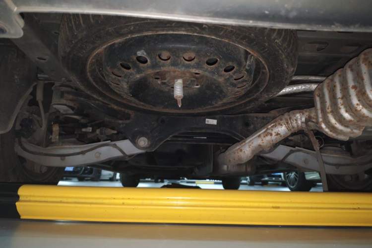 Used Buick GL8 2020 ES Land Cruiser 653T Comfort Edition Chassis Rear