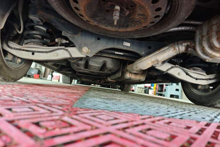 Used Buick GL8 2020 ES Land Cruiser 653T Luxury Model Chassis Rear