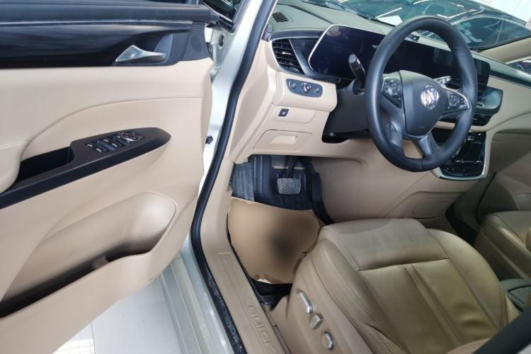 Used Buick GL8 2020 ES Land Cruiser 653T Luxury Model Driver Seat
