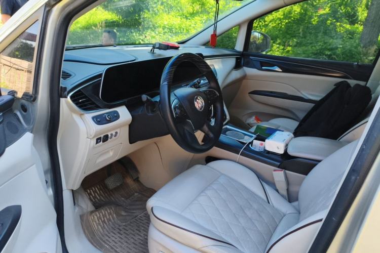 Used Buick GL8 2020 ES Land Cruiser 653T Comfort Edition Driver Seat