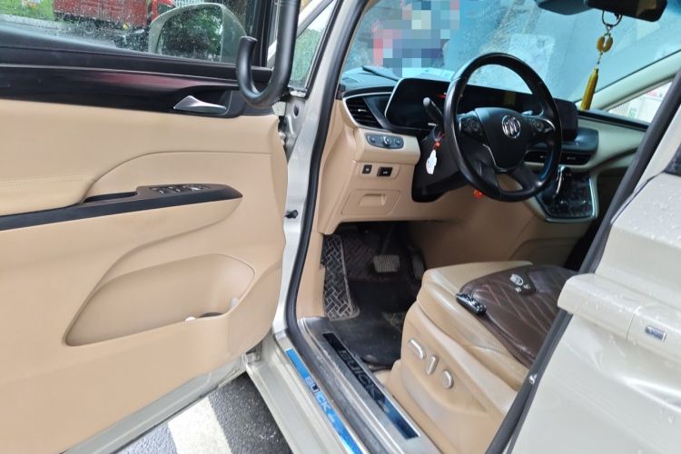 Used Buick GL8 2020 ES Land Cruiser 653T Luxury Edition Driver Seat