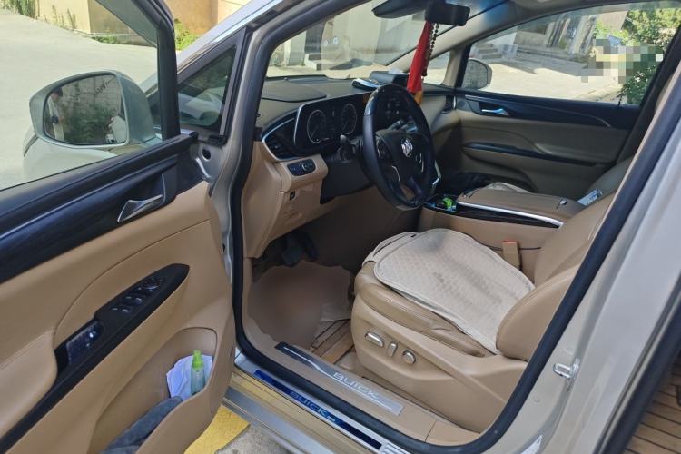 Used Buick GL8 2020 ES Land Cruiser 653T Flagship Model Driver Seat