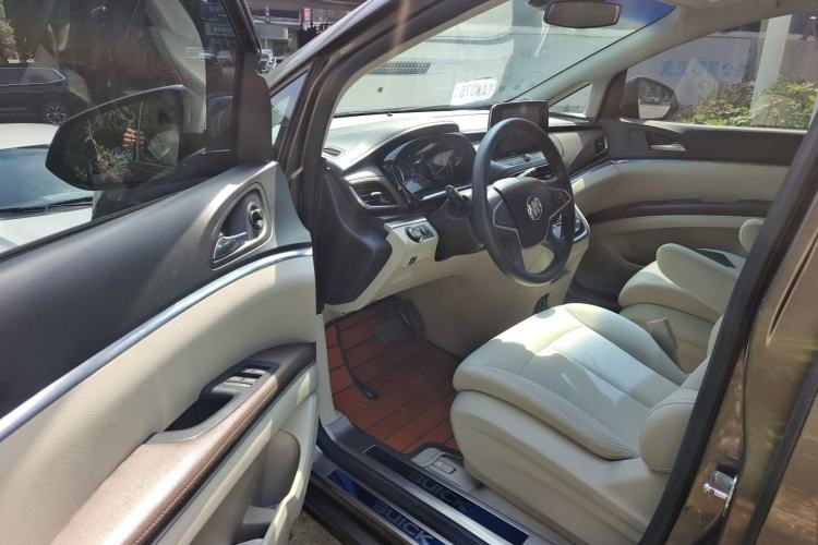 Used Buick GL8 2020 Land Cruiser Executive Class 652T Comfort Model Driver Seat